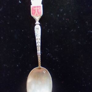 Souvenir spoon